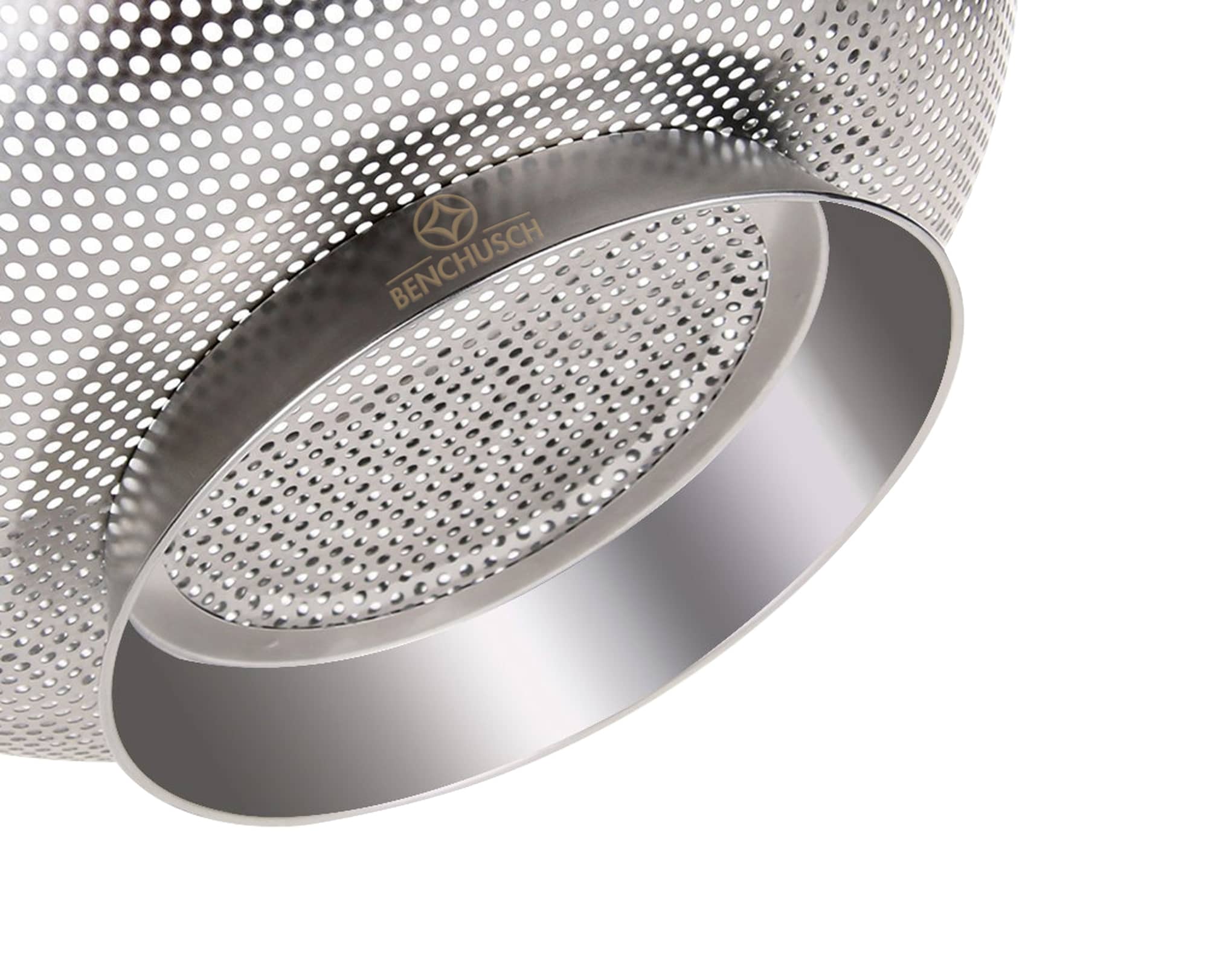 Close view 1.4mm drainage holes the release water quickly while washing away tiny food and grain particles of Benchusch Premium Stainless Steel Colander