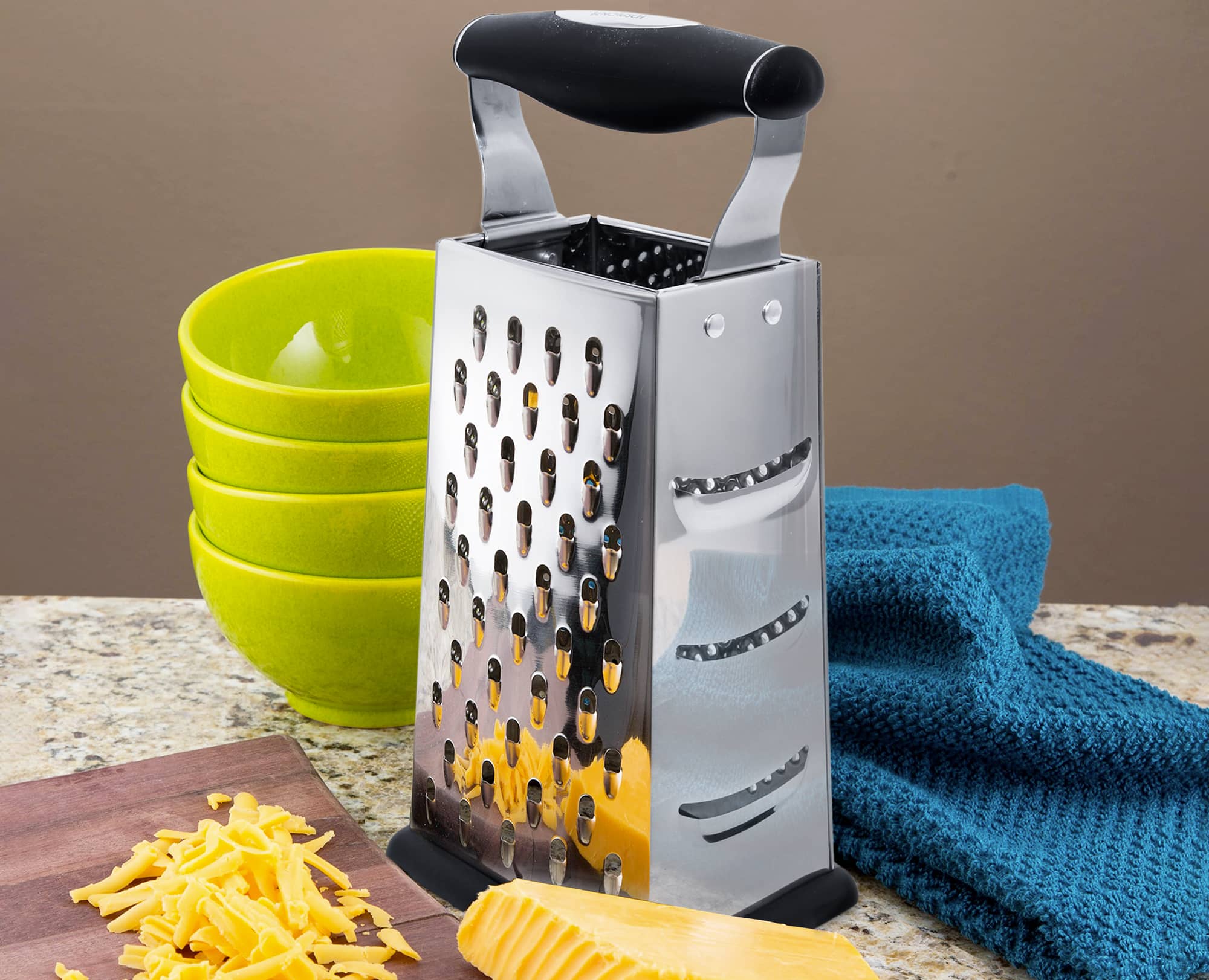 Grated Cheese with Benchusch 4 side grater box in the kitchen