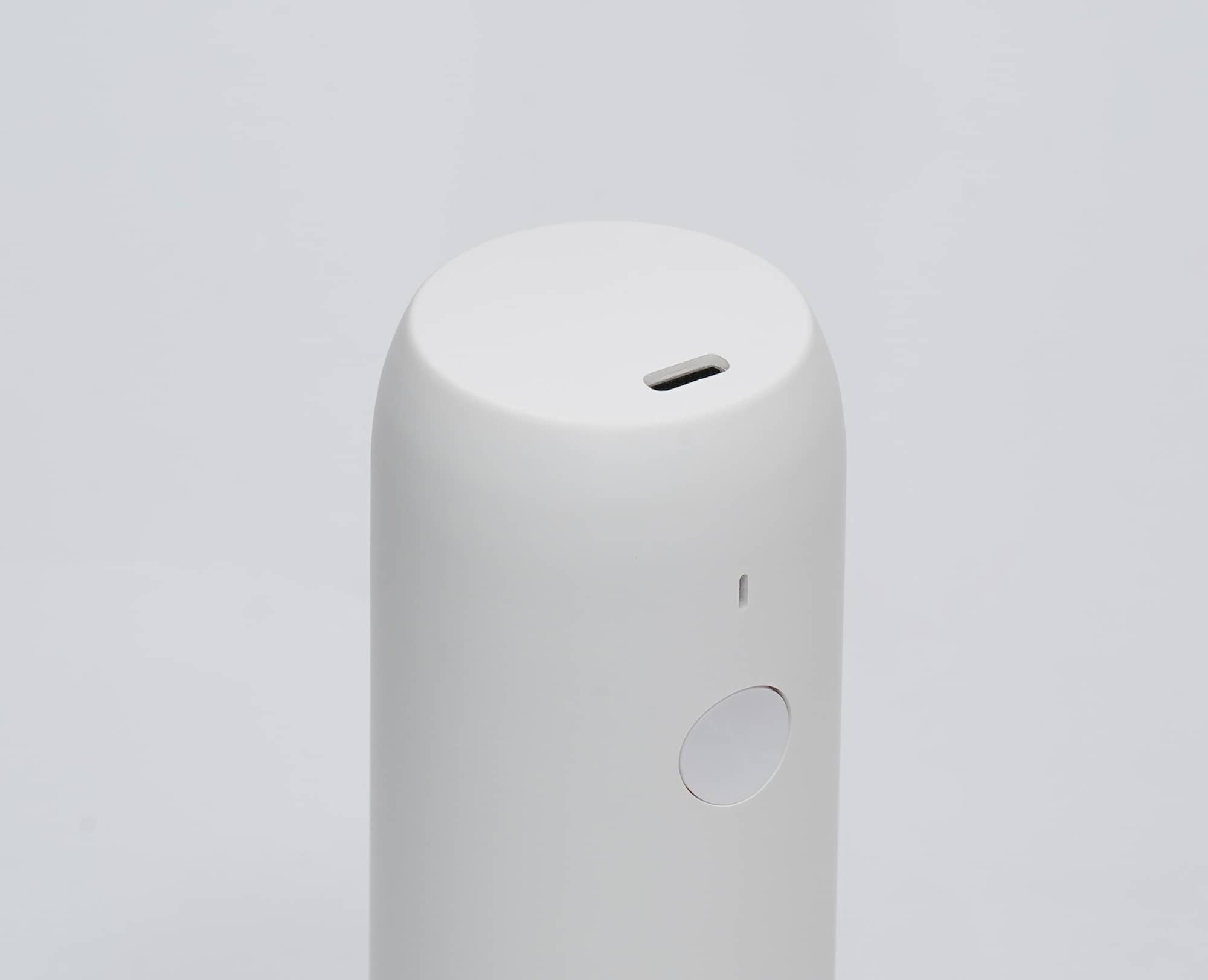 MI80071B-Benchusch_Electric_Pepper_Grinder-White-Main_Image_07_2000px