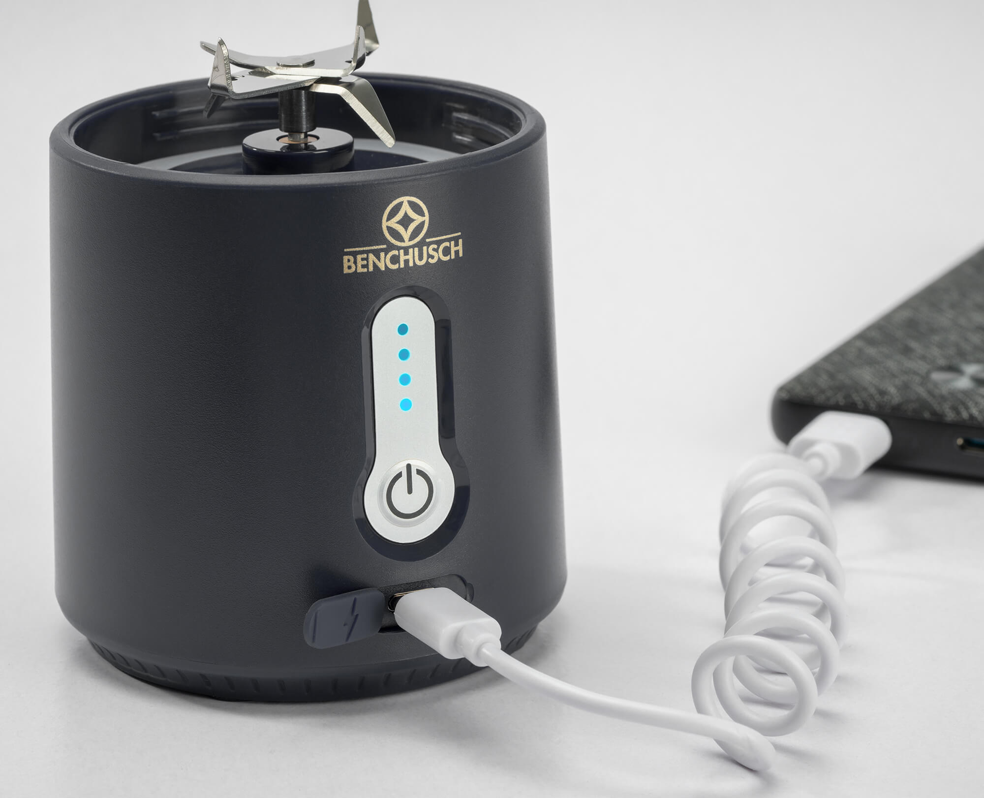 PB801-Portable-Blender-Website-Image-Black-4